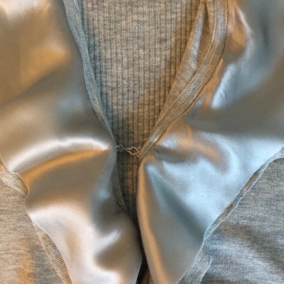 Banana Republic cardigan w/ modal spiral detailing - Picture 5 of 8